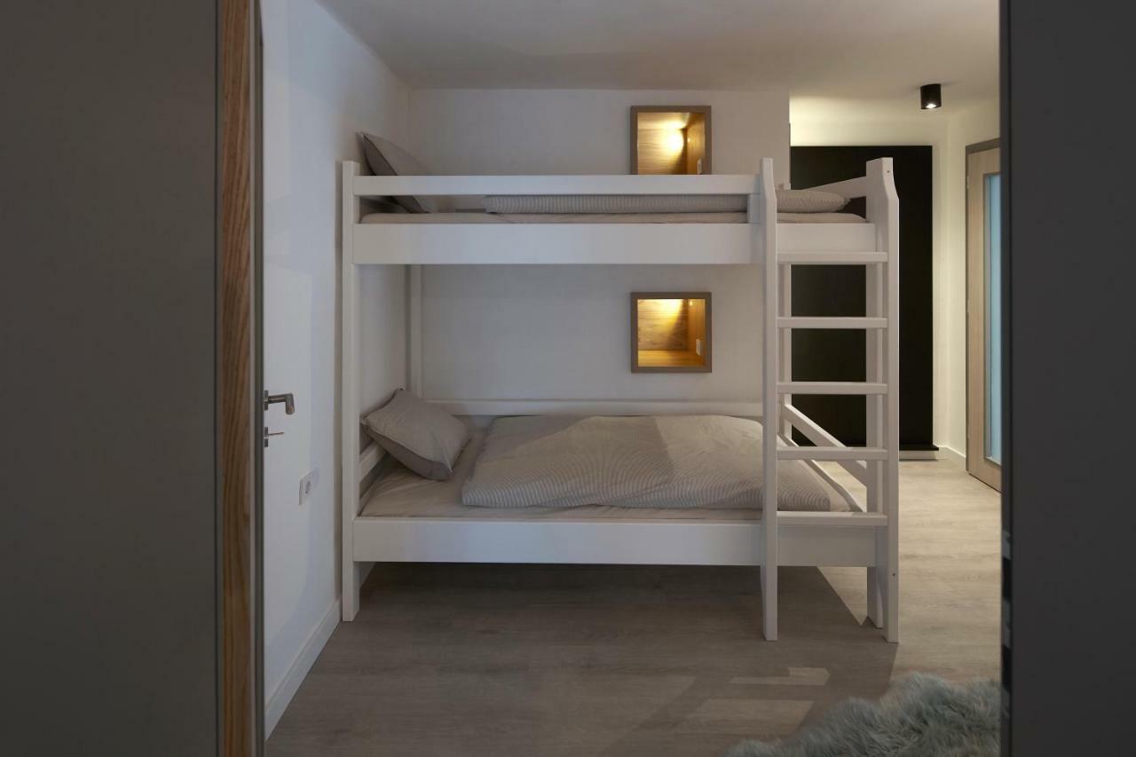 7Domb Apartman Komló 外观 照片